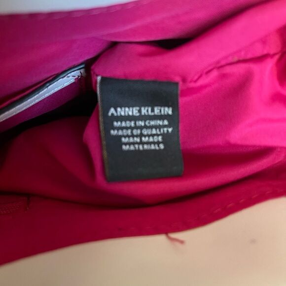 Anne Klein large black and white color block Satchel with gold tone hardwares. - Picture 8 of 15